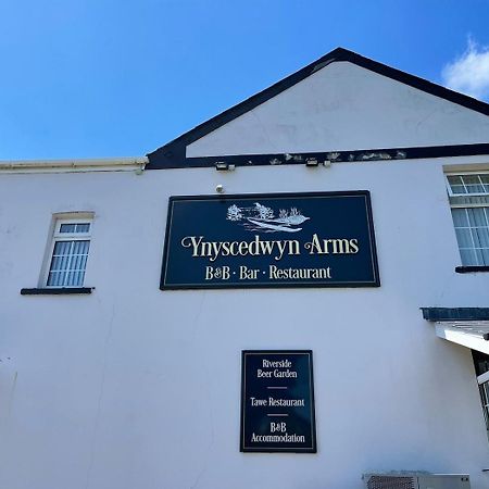 Ynyscedwyn Arms Otel Ystradgynlais Dış mekan fotoğraf